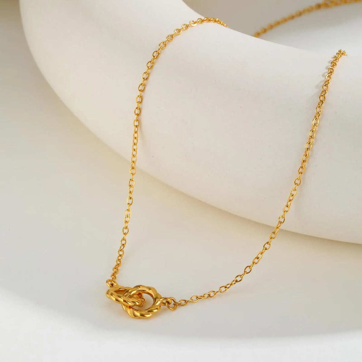 Twist Double Rings Choker Necklace
