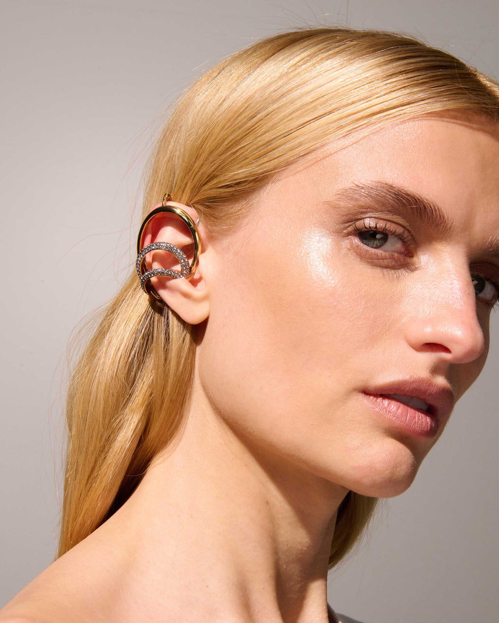 Raisa Pavé Ear Crown