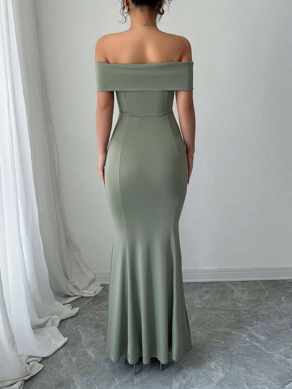 Off-Shoulder Mermaid Maxi Dress