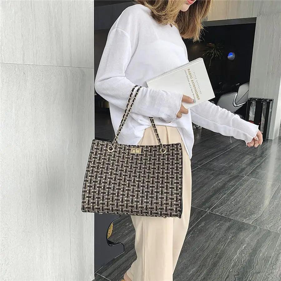 Women's Leather Chain Crossbody Bag