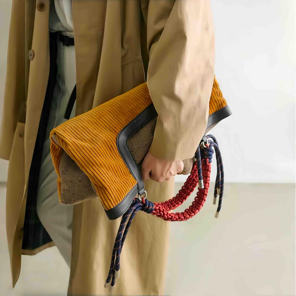Women's Gentle Beam Tote Bag