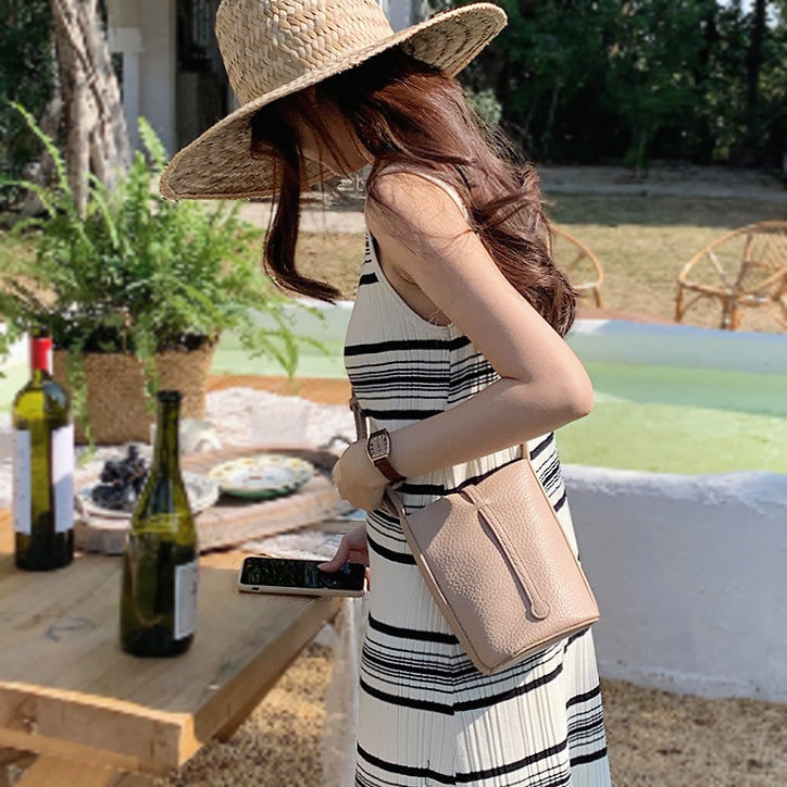 Women's Soft Lychee Leather Crossbody Bag