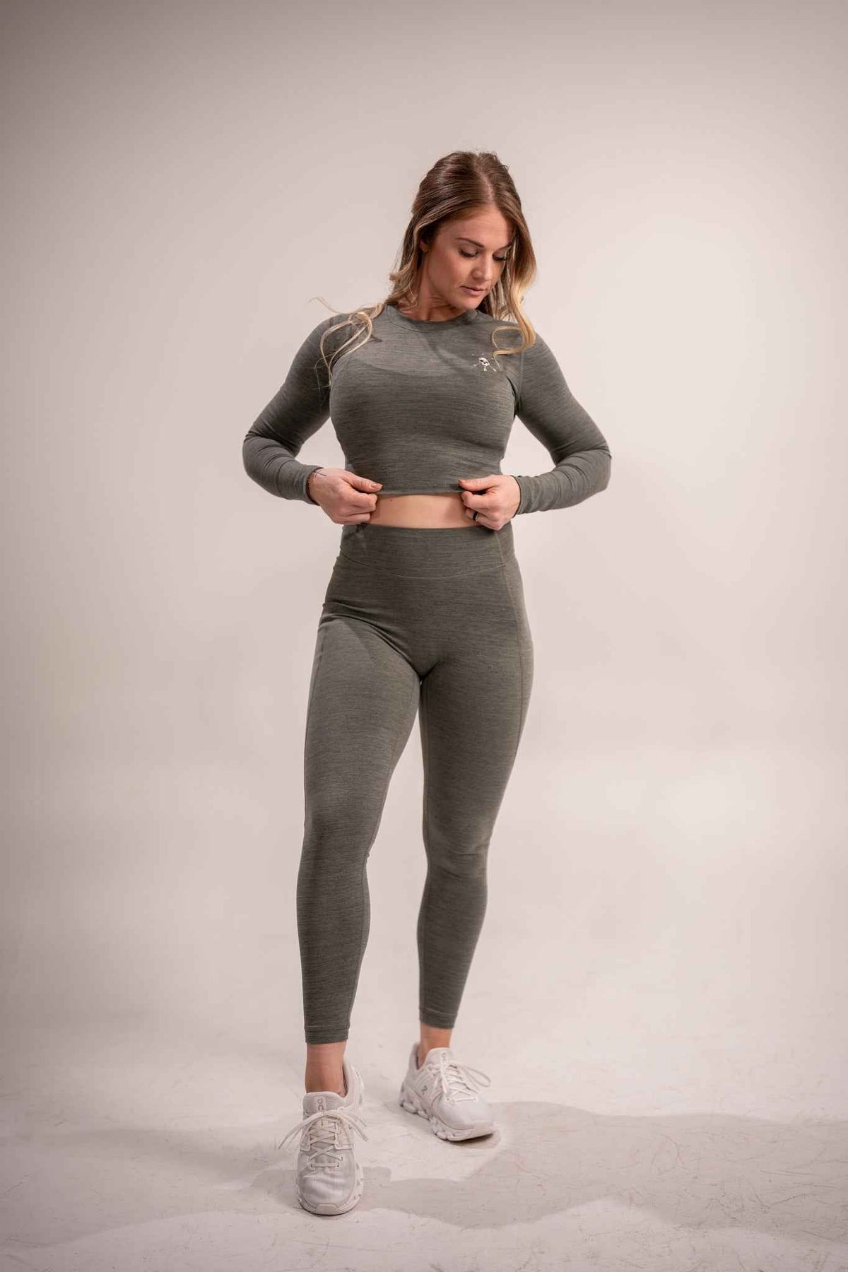 Women's Debut Crop Long Sleeve Shirt- Ivy