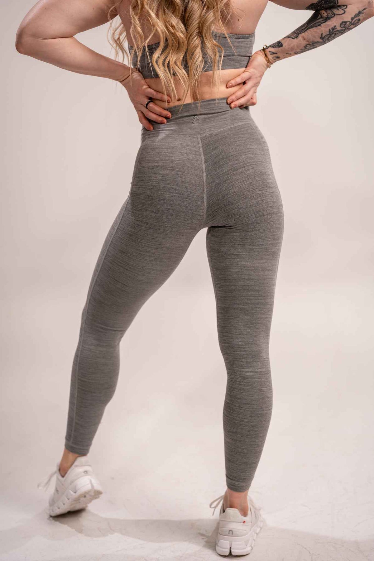 Women's Debut Mega High Rise Leggings- Gray